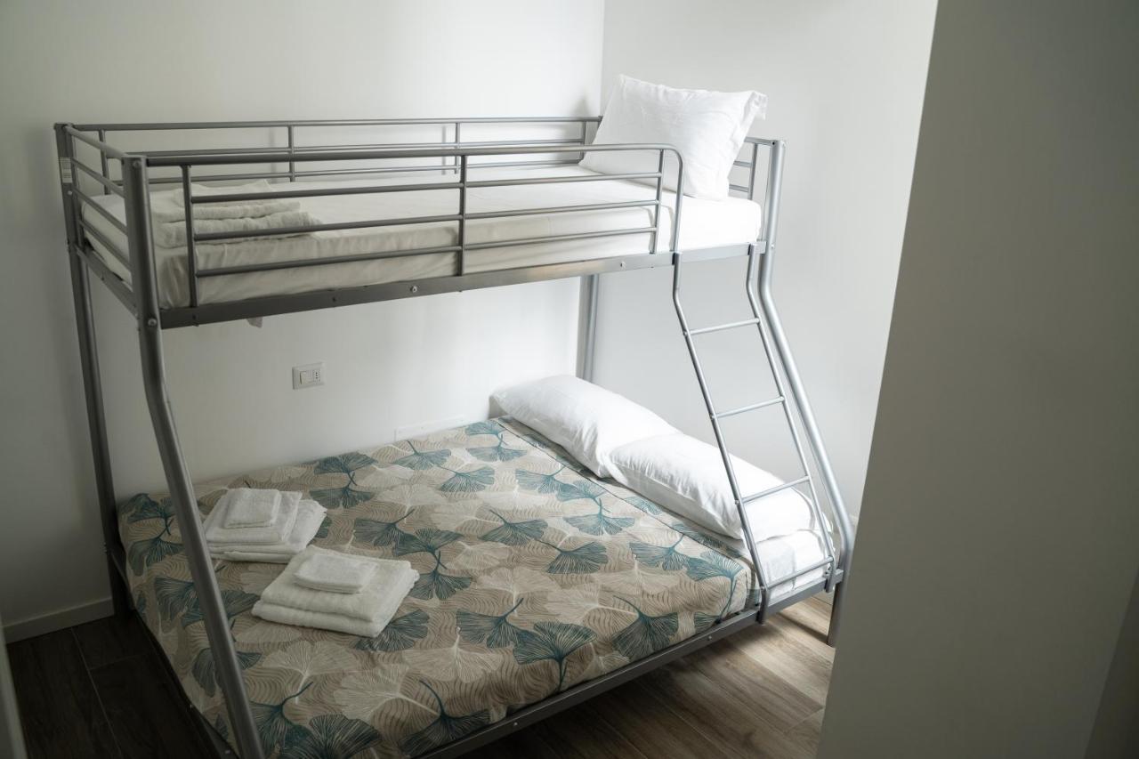 Apartament Piazza XX Settembre - Feel The Centre Lecco Zewnętrze zdjęcie