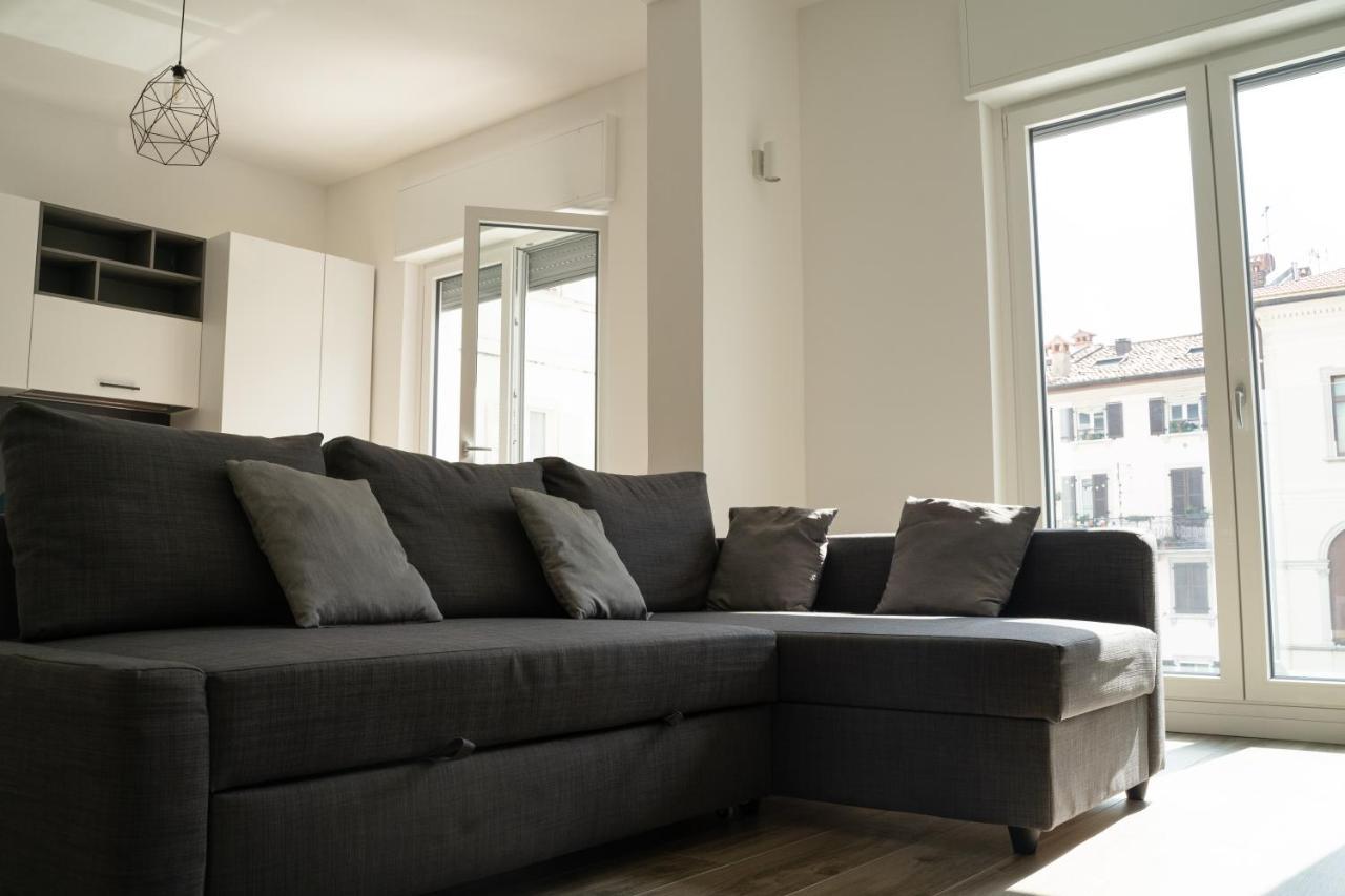 Apartament Piazza XX Settembre - Feel The Centre Lecco Zewnętrze zdjęcie